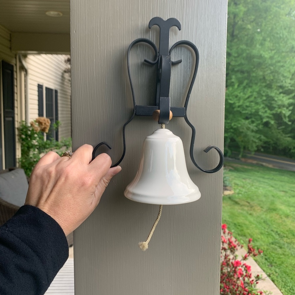 Vintage Farmhouse Style Iron and Porcelain Enamel Dinner Bell Homestead - Picture 5 of 7